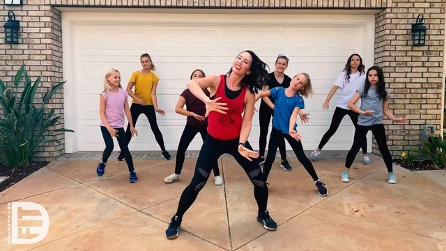 Raining Tacos || Zumba Kids || DanceFit University смотреть онлайн