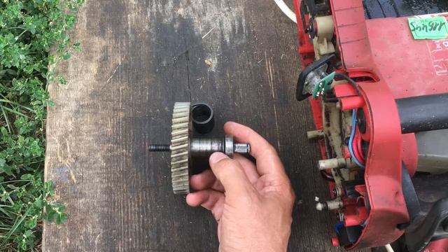 Почему не пилит электро пила. Цепь останавливается. смотреть онлайн