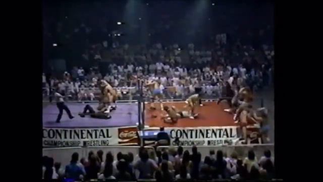 Bloody🩸Two Ring Triple Chance Battle Royal - Continental Championship Wrestling 1986 смотреть онлайн