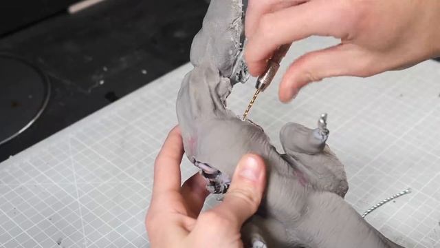 How to make a ZOMBIE T-REX from Polymer Clay смотреть онлайн