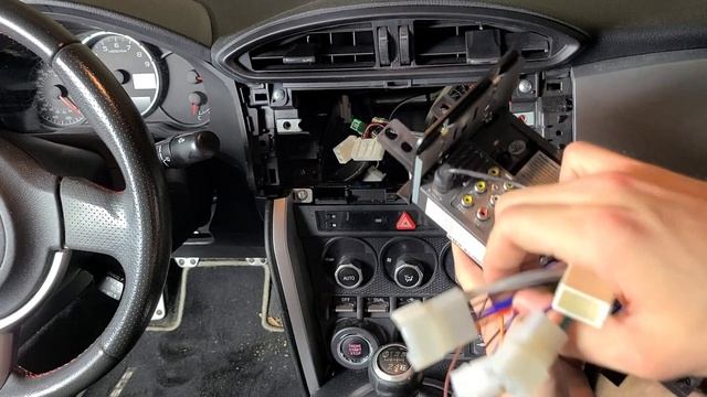 ATOTO S8 Car Stereo Install (Plug and Play wiring for Subaru and Toyota) 2013-2015 Subaru BRZ or FR смотреть онлайн