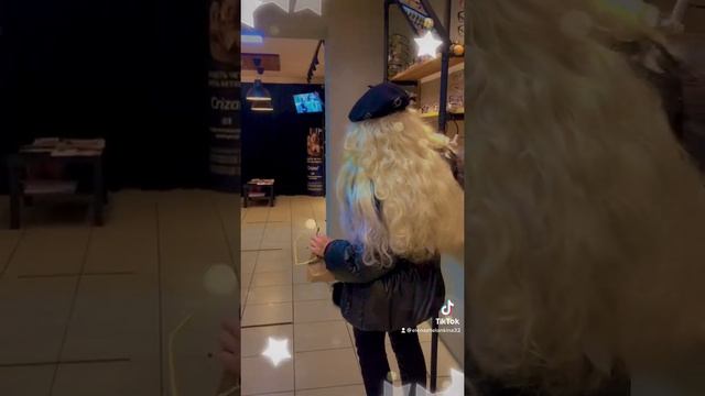 Красота!!! Леночка Желанкина в магазине-салоне «Оптика» примеряет новый имидж - город Брянск. Бежиц смотреть онлайн