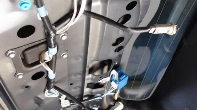 как заменить лампочки госномера на Тойота Приус 20 кузов