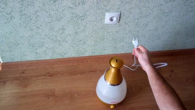 Увлажнитель воздуха SATURN ST-AH2107 (в работе) смотреть онлайн