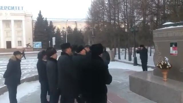 Байтұрсынов ескерткіші смотреть онлайн