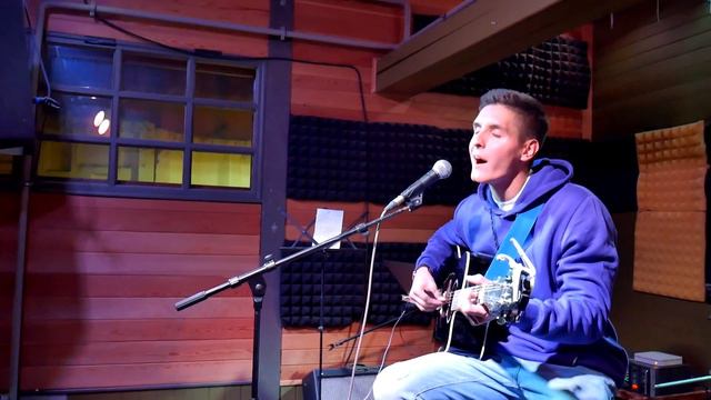 ARSLAN - А МЫ НЕ АНГЕЛЫ на гитаре (Live 18.09.2019, Москва) смотреть онлайн