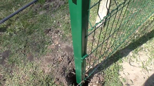 Установка секции 3D-забора в одиночку. Обучающее видео от Сергея Шаманова смотреть онлайн