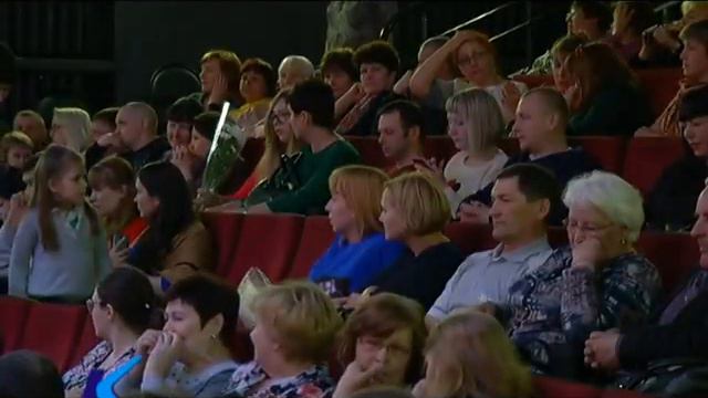 11 04 16 Роман и Диляра Муравицкие дали концерт в Киселевске смотреть онлайн