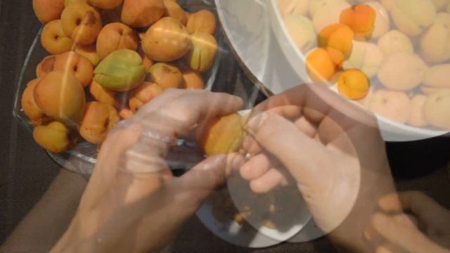 Абрикосовое варенье с ядрами косточек по-азербайджански: СУПЕР рецепт смотреть онлайн