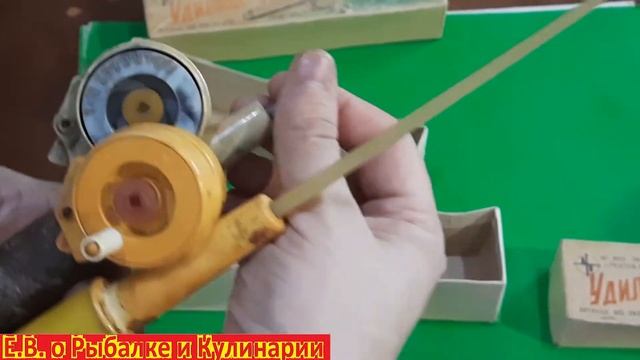 Интересная зимняя удочка СССР с двумя барабанами. Советская зимняя удочка, завод Военохот-1.