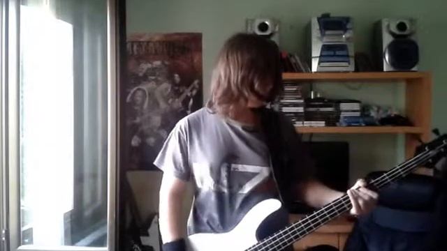 Knights of Cydonia Bass Cover смотреть онлайн