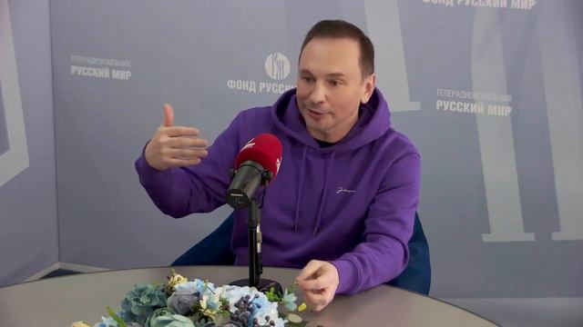 Александр Шалунов - Авторская программа Натальи Черных "Чёрным по белому". смотреть онлайн