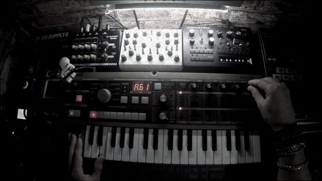 Korg(Kaossilator, Microkorg, Monotribe) & Zoom MS-70CDR & Звуковые объекты Live Ambient смотреть онлайн