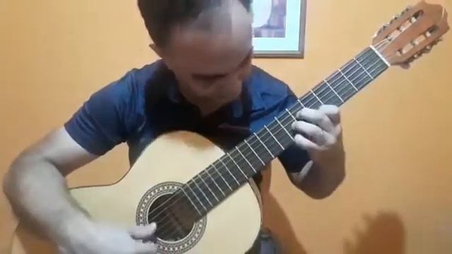Ave María (Schubert) en guitarra tremolo смотреть онлайн