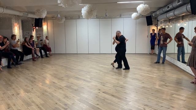 tangomagia.ru / очо-кортадо и его вариации - уроки танго смотреть онлайн