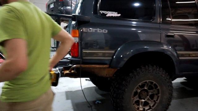 R T J Ep 3 Installing ARB Zero in my HDJ81 смотреть онлайн