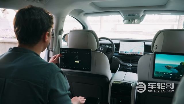 The Denza D9 Has Big Van Energy смотреть онлайн