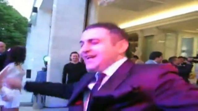 Медведев и Мартиросян танцуют смотреть онлайн