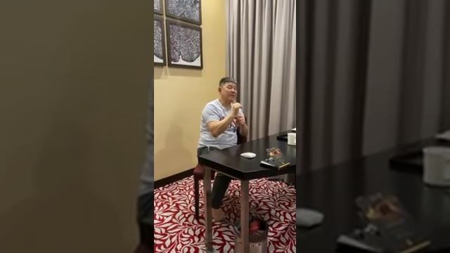 Почему важно ходить каждый день. Жанат Кожамжаров.mp4 смотреть онлайн