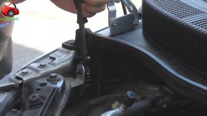 Установка упоров / амортизаторов капота на Renault Scenic 2 www.upora.net