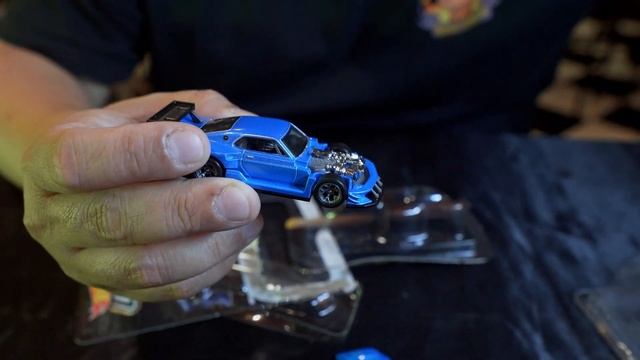 UNBOXING - Modified 69 Ford Mustang Hot Wheels Elite 64 series смотреть онлайн