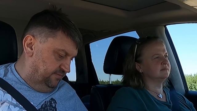 Надо возвращаться в магазин за Зеленым платьем / По дороге читаем комментарии и реагируем смотреть онлайн