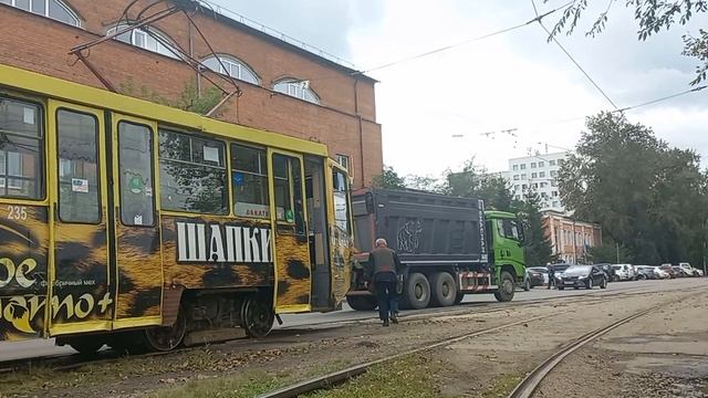 "ОБКАТКА" Трамвай 71-608КМ [№235] выходит из депо после ремонта смотреть онлайн