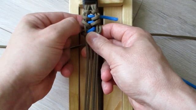 Браслет из паракорда Dragonteeth смотреть онлайн