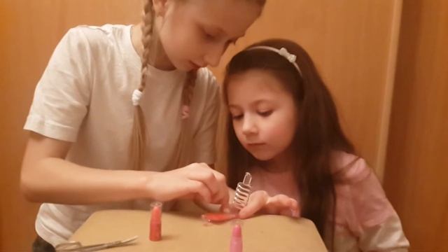 КРАСИМСЯ ДЕТСКОЙ КОСМЕТИКОЙ ??? смотреть онлайн