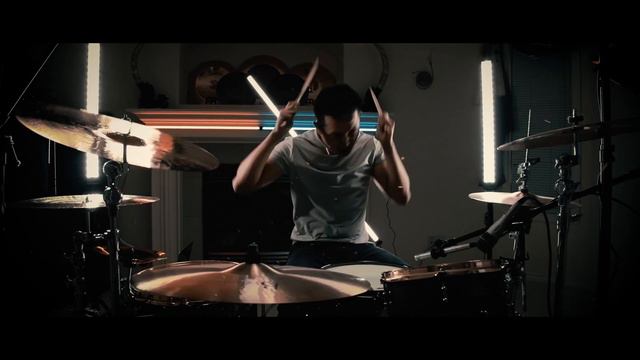 MEMPHIS MAY FIRE - BLOOD & WATER (MINI DRUM COVER) смотреть онлайн