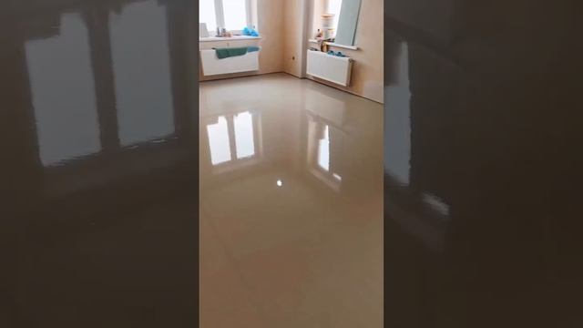 Выравнивание пола под кварц-виниловую плитку от @prof_ukladka_pola и НП КОМПОЗИТ #мастер #литокс смотреть онлайн