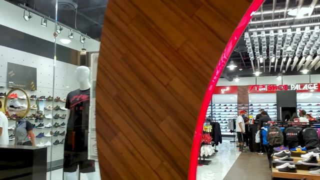 LAS VEGAS SOUTH PREMIUM OUTLETS - WORTH GOING?? LET"S FIND OUT!! - WALKING TOUR 4k смотреть онлайн