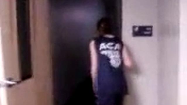 Savannah and Mary who are secret agents try to capture the GHOST смотреть онлайн