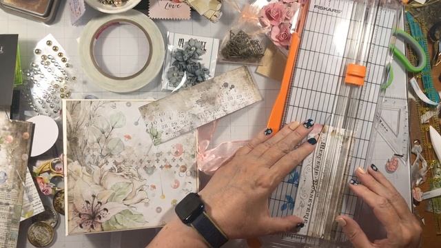 Stamperia Threads Mini Album Tutorial - Part 3 смотреть онлайн