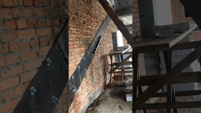 Парящая лестница начало смотреть онлайн