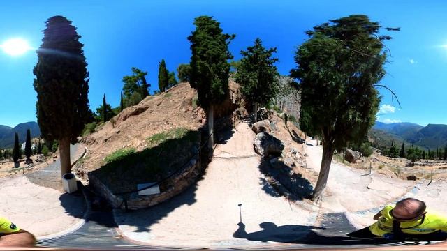 3D VR 360 VIDEO.5K. Delphi. Храм Аполлона, Пуп Земли, Дельфийский оракул  阿波羅神殿、地心之臍、德爾斐神諭和祭司，德爾斐路上