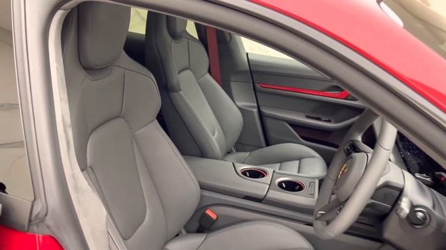 2021 Porsche Taycan Turbo Cross Turismo - Carmine Red - Walkaround & Interior [4K] смотреть онлайн