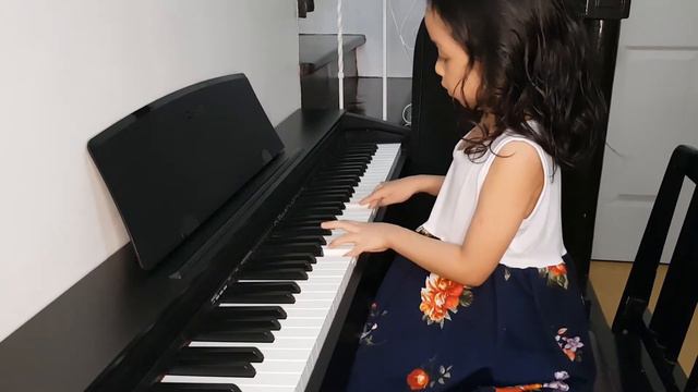 Suzuki Piano Book 1 - French Children's Song Piano by 5 Year Old смотреть онлайн