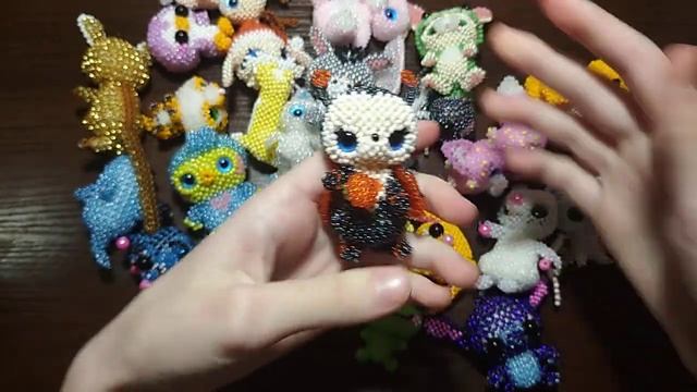 ✨Обзор на все мои амигуруми из бисера✨?2 часть?#обзорнаамигуруми#амигурумиизбисера смотреть онлайн