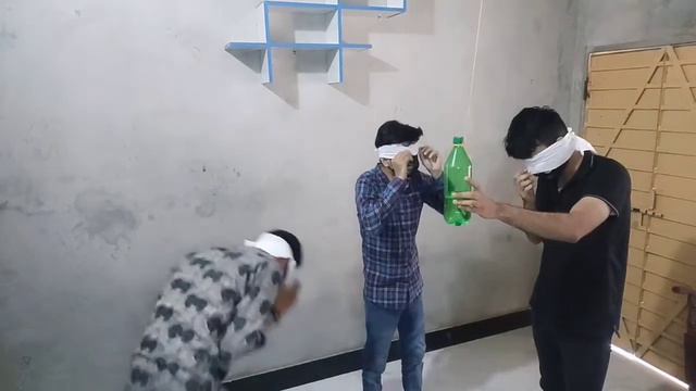 Very Entertaining Game Rolling bottle challange | Funny Games смотреть онлайн