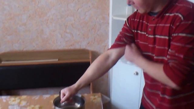 Яйцо одна рука