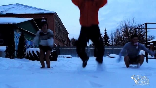 ЗИМНЯЯ ТРЕНИРОВКА НА ПЛОЩАДКЕ! смотреть онлайн