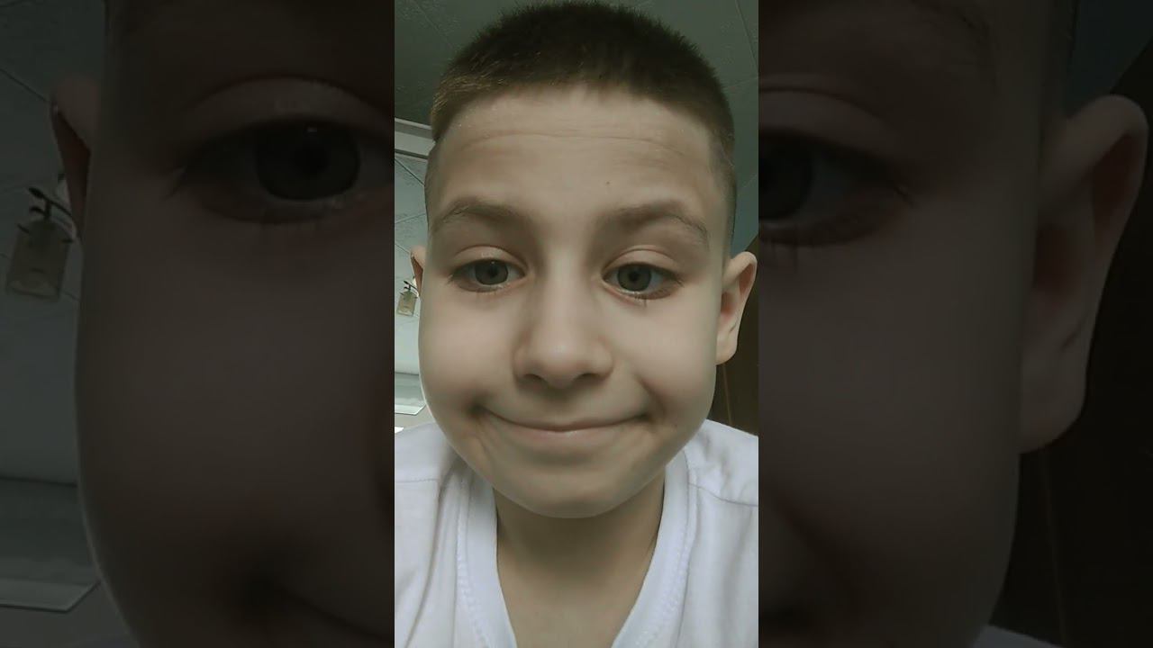 Марк становится радостным #мем #рекомендации #ahorts #радостныелица смотреть онлайн