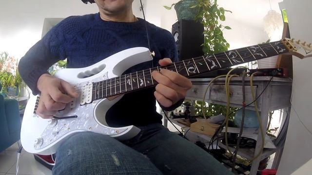 Smooth White Christmas- Ibanez jem 7v WH смотреть онлайн
