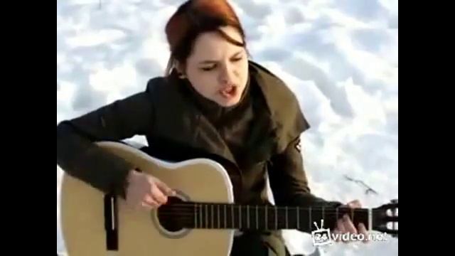 russkaya devushka poyot pod gitaru смотреть онлайн