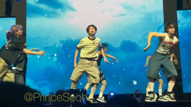 230818 • KCON LA day 1 • 8turn ‘Sketch’ смотреть онлайн