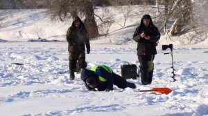 Рыбак новичок наказал высокомерных рыбаков. Борода огонь 🔥
