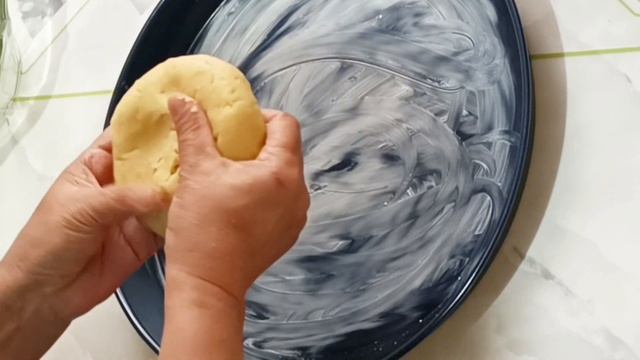 Өте дәмді бәліш.Очень вкусный насыпной пирог