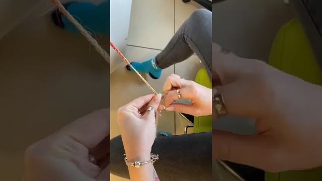 Как плести Афрокосы? Техника Подката смотреть онлайн