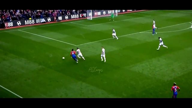 Wilfried Zaha Plays Football Like FIFA 20 смотреть онлайн